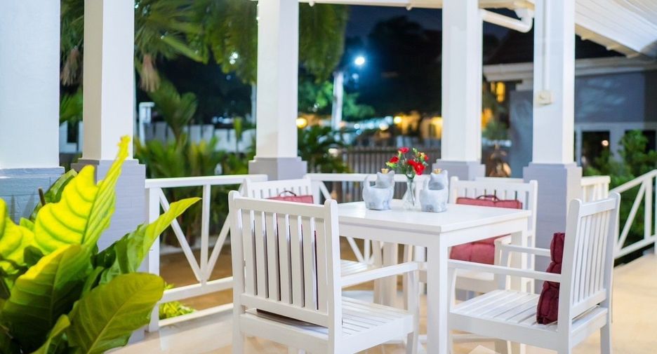 Villa en venta de 5 habitaciones en Bang Lamung, Chonburi