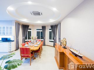 Villa en venta de 5 habitaciones en Bang Lamung, Chonburi