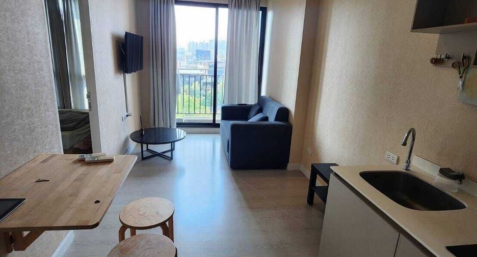 For sale 1 bed condo in Watthana, Bangkok