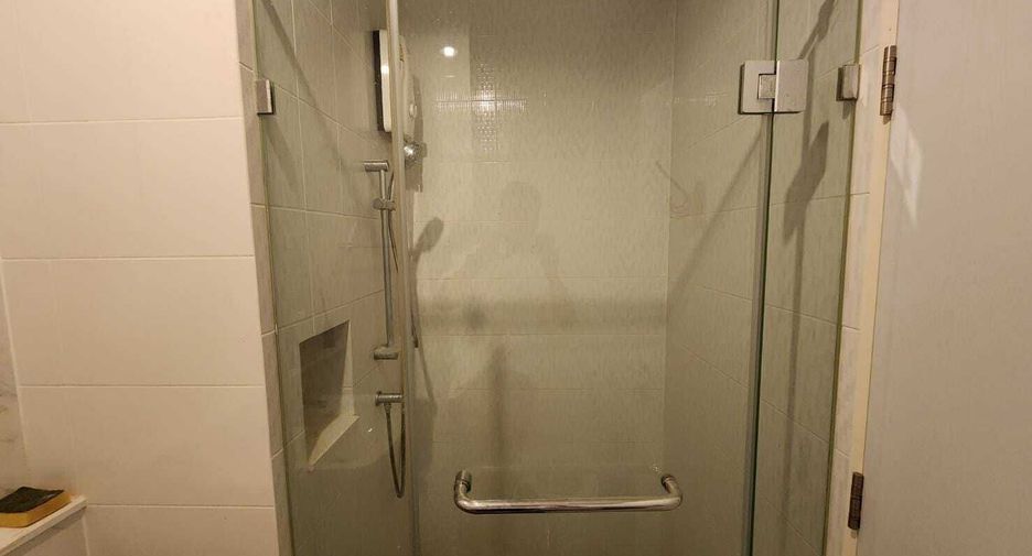 For sale 1 bed condo in Watthana, Bangkok