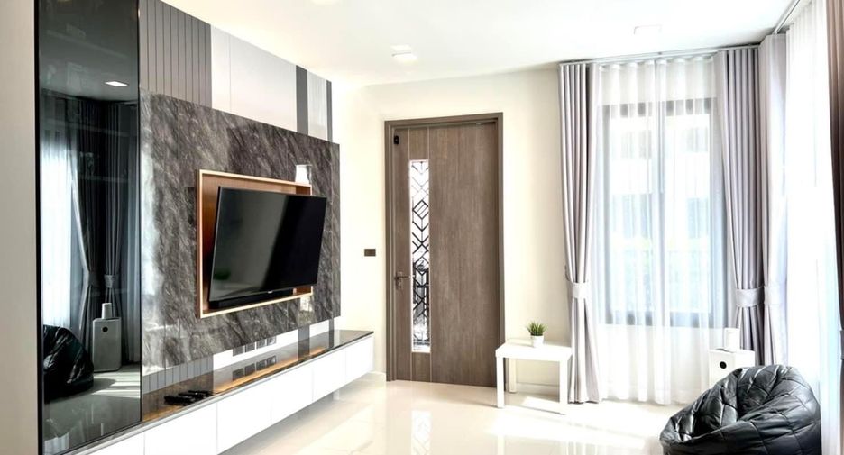 For sale and for rent 4 bedrooms house in Bang Phli, Samut Prakan