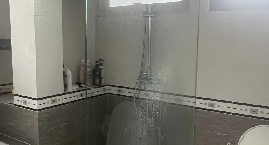 Casa en venta de 3 habitaciones en Bang Lamung, Chonburi