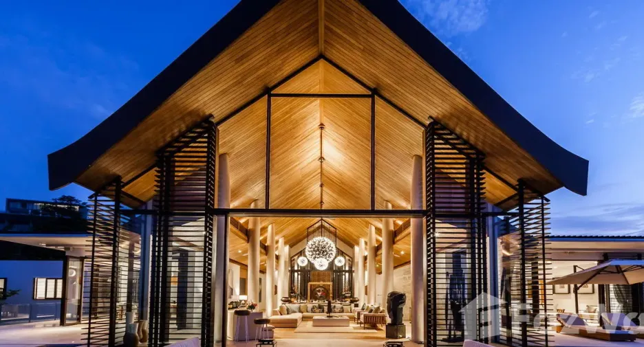 For sale 7 bedrooms villa in Thalang, Phuket