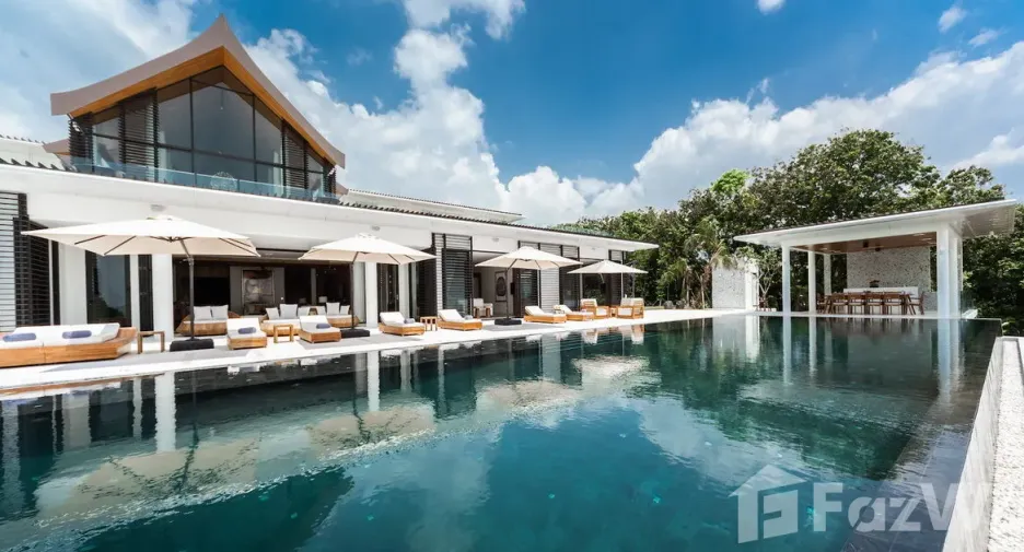 For sale 7 bedrooms villa in Thalang, Phuket