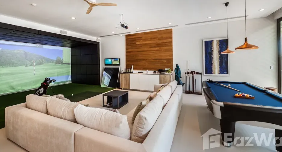 For sale 7 bedrooms villa in Thalang, Phuket