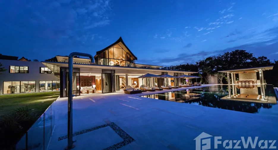 For sale 7 bedrooms villa in Thalang, Phuket