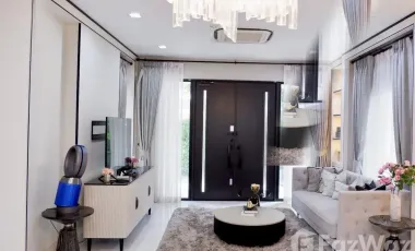 For sale and for rent 4 bedrooms house in Bang Khen, Bangkok