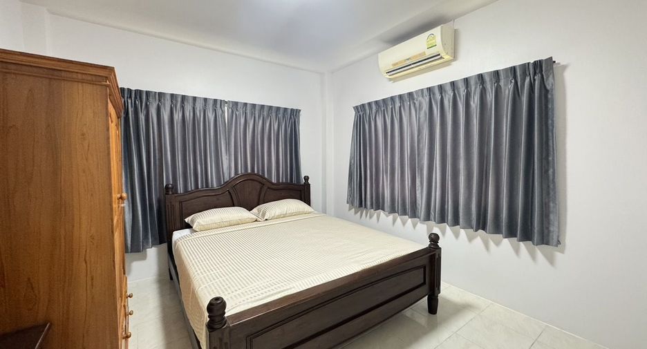 For rent 3 bedrooms house in Mueang Phuket, Phuket
