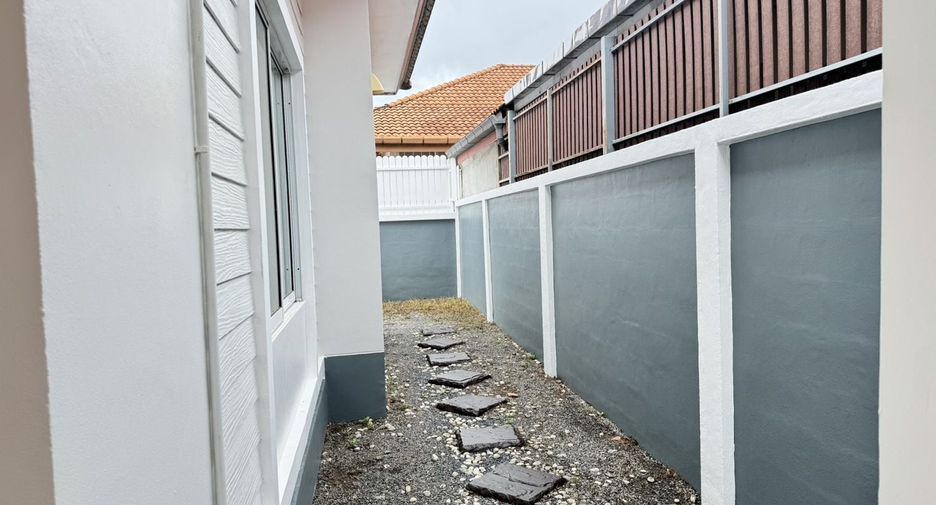 For rent 3 bedrooms house in Mueang Phuket, Phuket