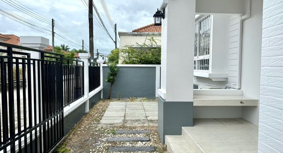 For rent 3 bedrooms house in Mueang Phuket, Phuket
