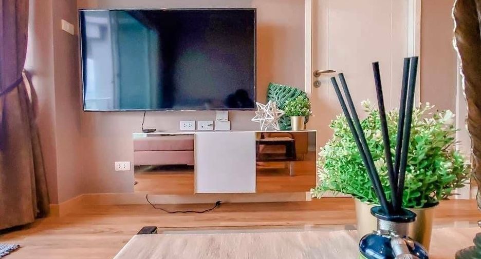 For sale 2 bedrooms condo in Si Racha, Chonburi