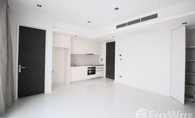 Продажа 1 кровать кондо в Сатхон, Бангкок