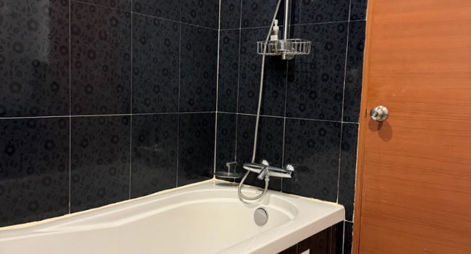 For sale 1 bed condo 
