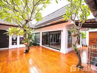 À vendre et à louer 3 chambres maison à Mueang Phuket, Phuket