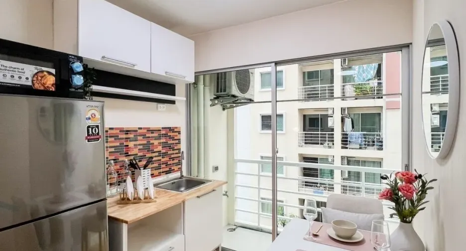 For sale 1 bed condo in Bang Khun Thian, Bangkok