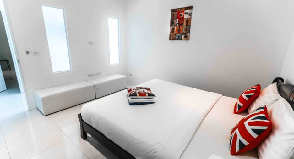 For sale 3 bedrooms condo in Mueang Phuket, Phuket