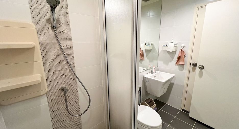 For sale 2 bedrooms condo in Mueang Nonthaburi, Nonthaburi