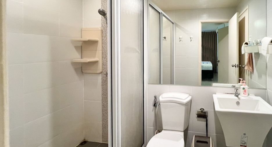 For sale 2 bedrooms condo in Mueang Nonthaburi, Nonthaburi