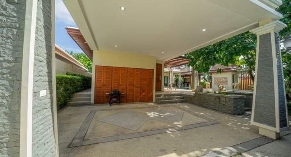 For rent 5 ベッドルーム house in Mueang Phuket, Phuket