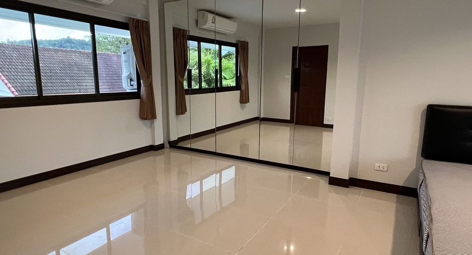 For sale 3 bedrooms house in Mueang Phuket, Phuket