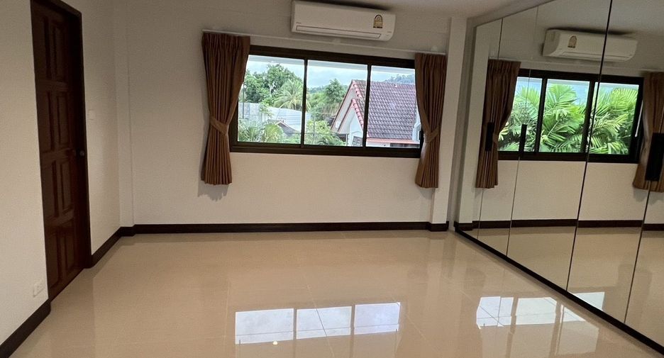 For sale 3 bedrooms house in Mueang Phuket, Phuket