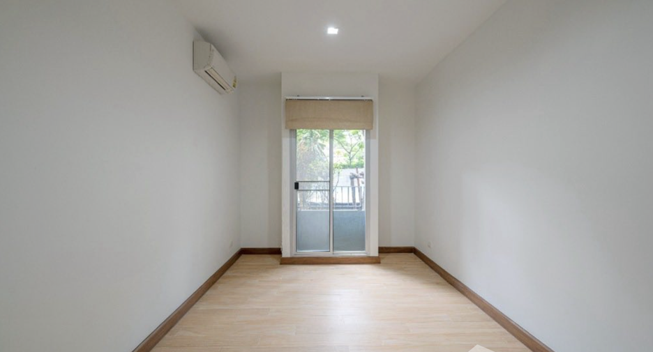 Wohnung zum Kauf mit 2 Zimmer in Khlong Toei, Bangkok