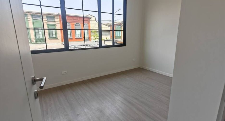 For sale 3 bedrooms townhouse in Bang Phli, Samut Prakan
