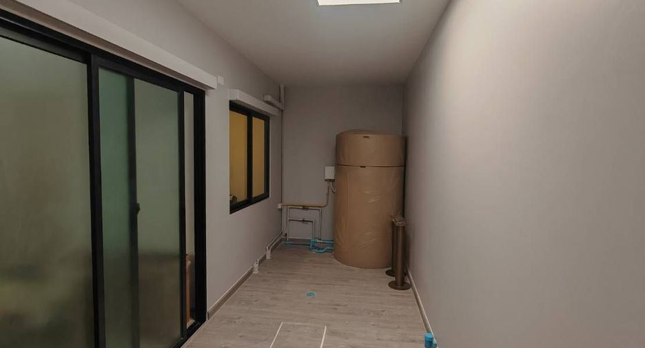 For sale 3 bedrooms townhouse in Bang Phli, Samut Prakan