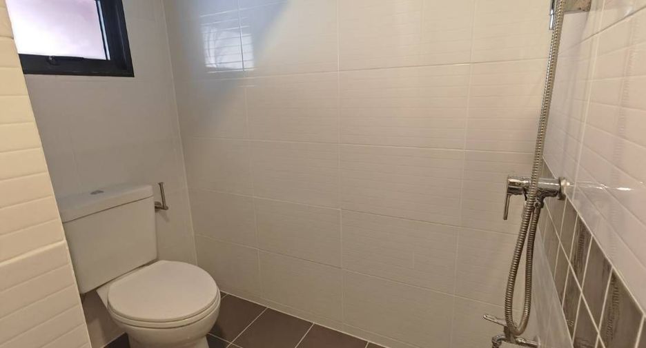 For sale 3 bedrooms townhouse in Bang Phli, Samut Prakan