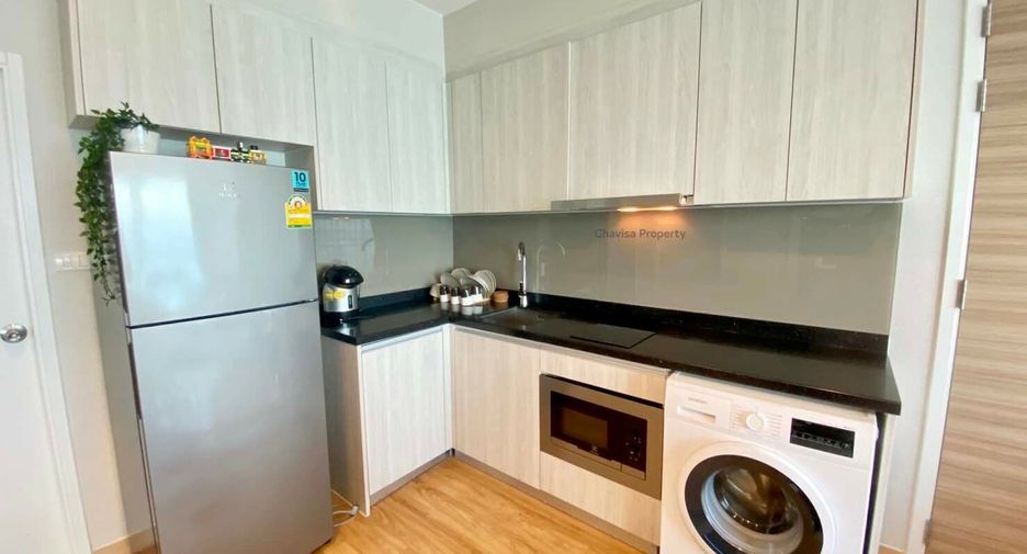 For sale 2 bedrooms condo in Si Racha, Chonburi