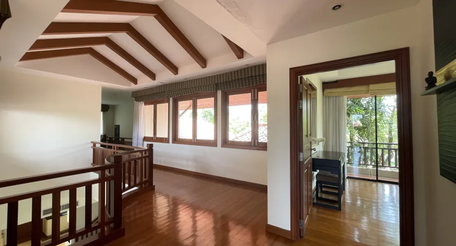 For rent 4 bedrooms villa in Thalang, Phuket