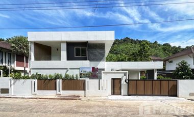 À vendre 4 chambres villa à Kathu, Phuket
