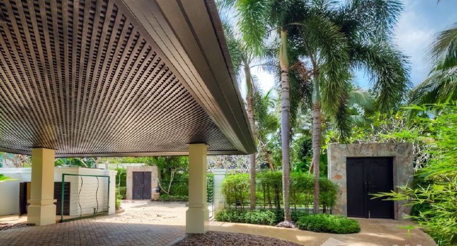 For rent 5 bedrooms villa in Thalang, Phuket