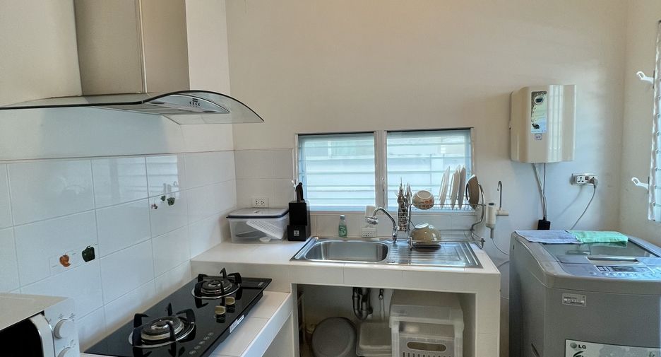 For rent 3 bedrooms house in Mueang Udon Thani, Udon Thani
