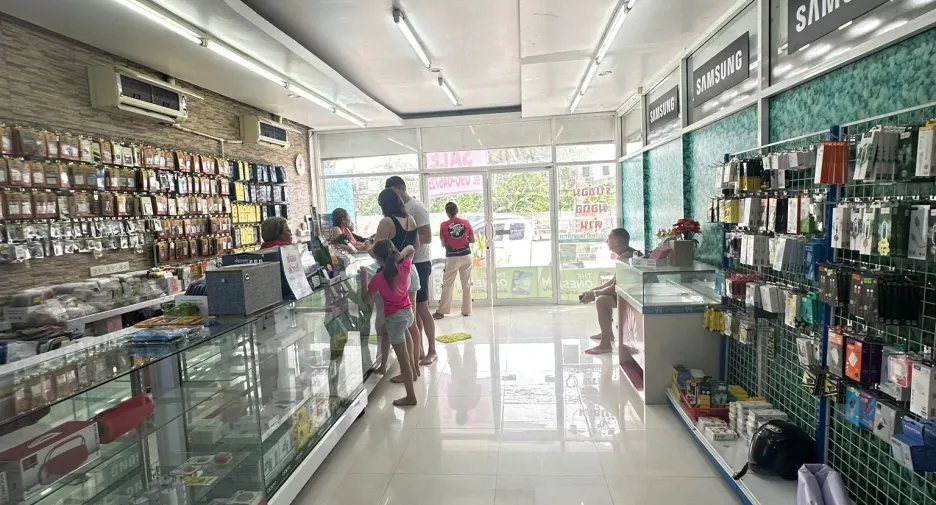 For sale 2 bedrooms retail Space in Mueang Phuket, Phuket