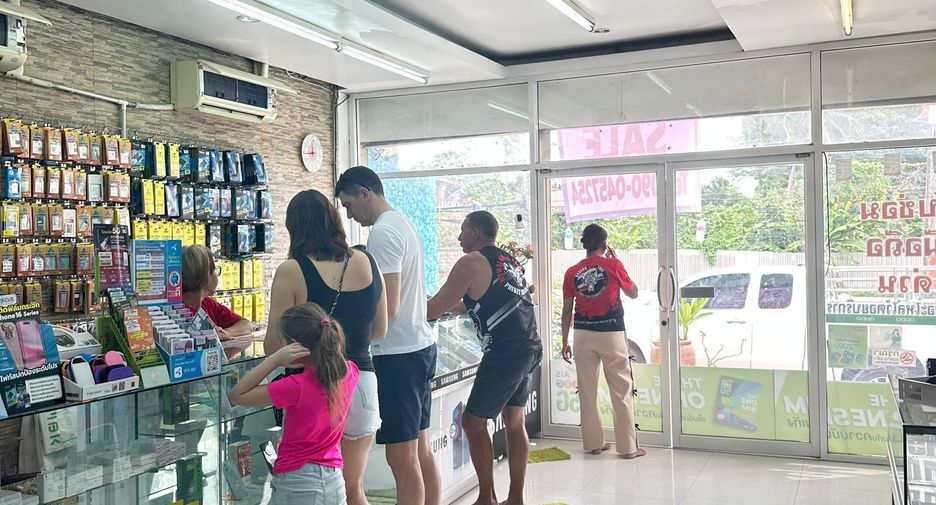For sale 2 bedrooms retail Space in Mueang Phuket, Phuket