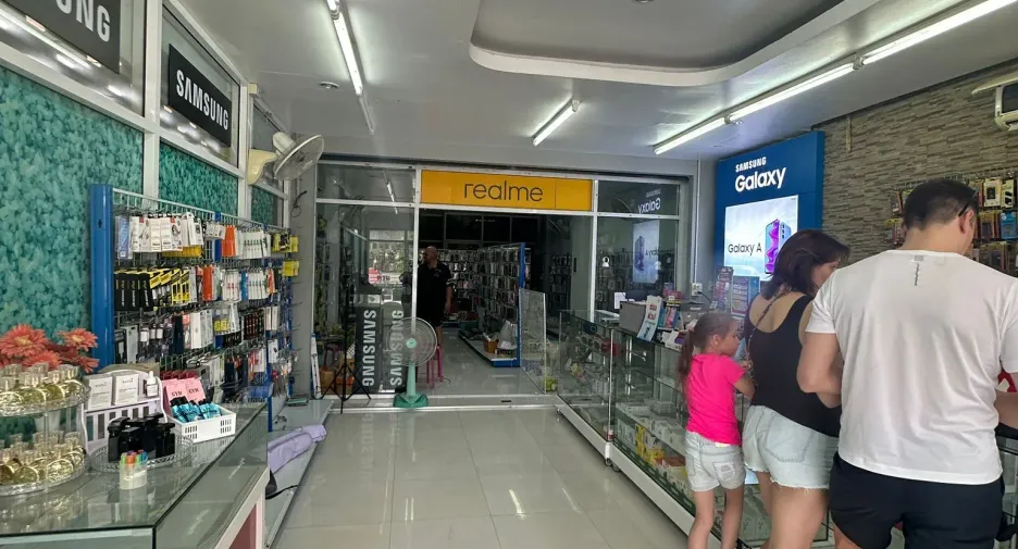For sale 2 bedrooms retail Space in Mueang Phuket, Phuket