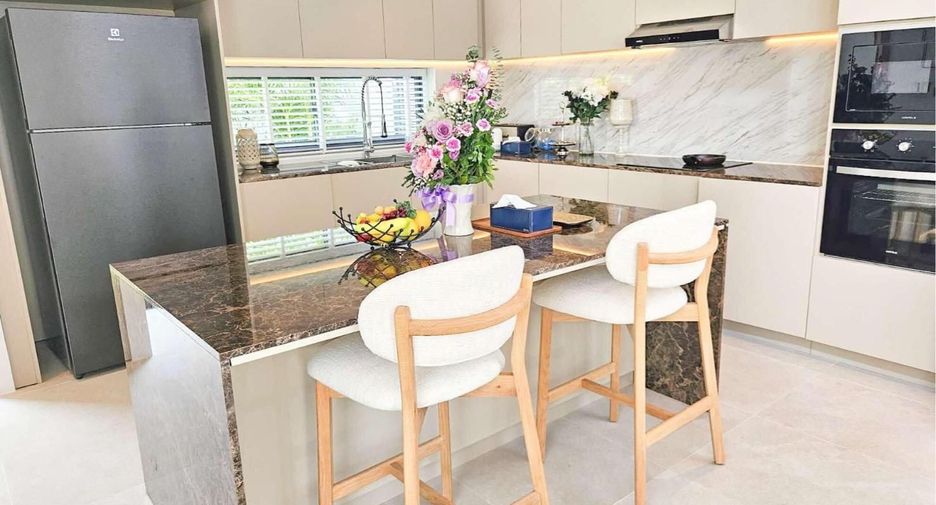 For rent 4 bedrooms villa in Thalang, Phuket