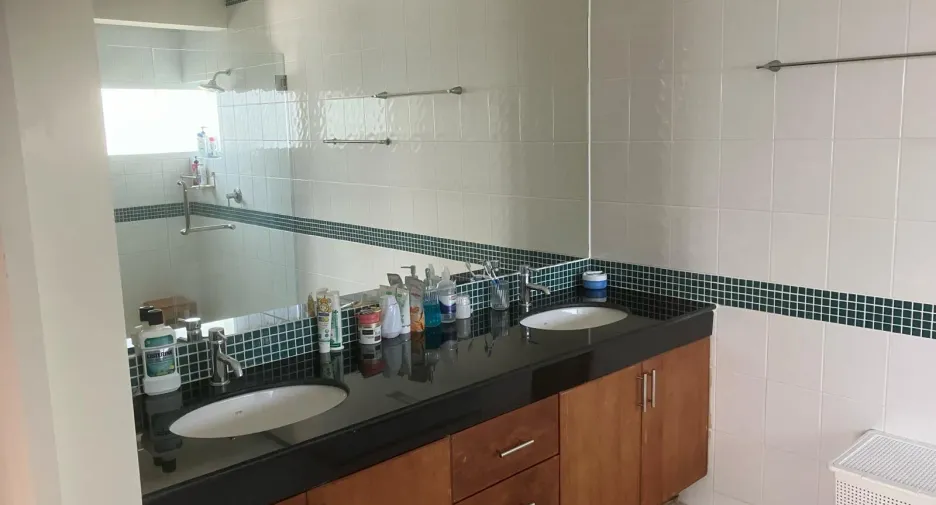 For sale 2 ベッドルーム apartment in Thalang, Phuket