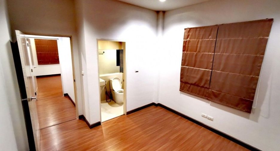À vendre 3 chambres maison à Bang Khen, Bangkok