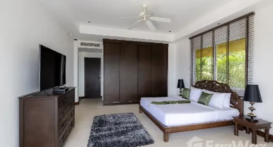 For rent 6 bedrooms villa in Mueang Phuket, Phuket