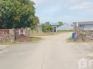 Продажа Участок в Ban Bueng, Чонбури