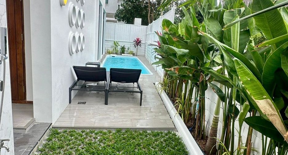 For rent 3 bedrooms villa in Mueang Phuket, Phuket