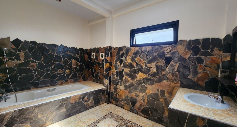 For rent 2 ベッドルーム house in Thalang, Phuket