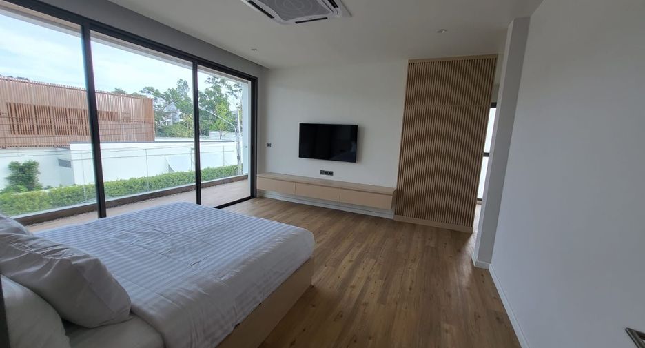 For rent 3 bedrooms house in Mueang Phuket, Phuket