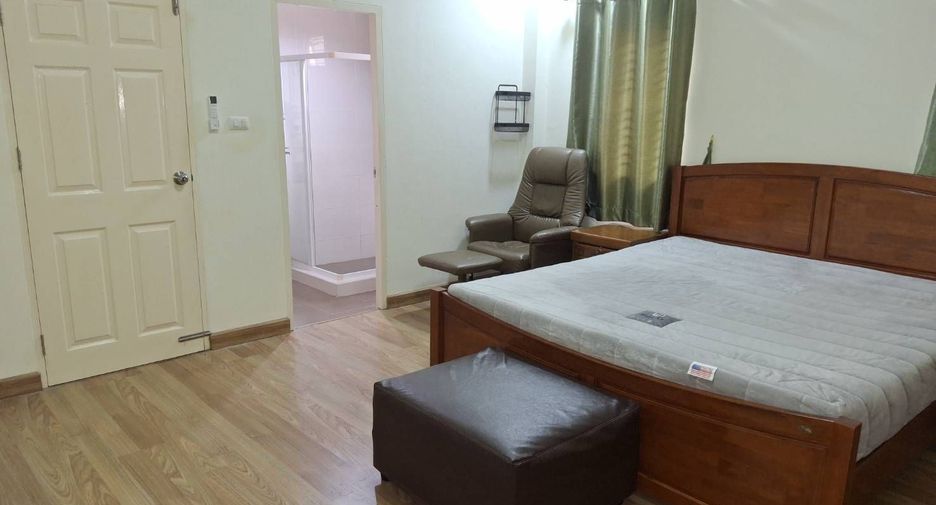 For rent 3 bedrooms townhouse in Kathu, Phuket