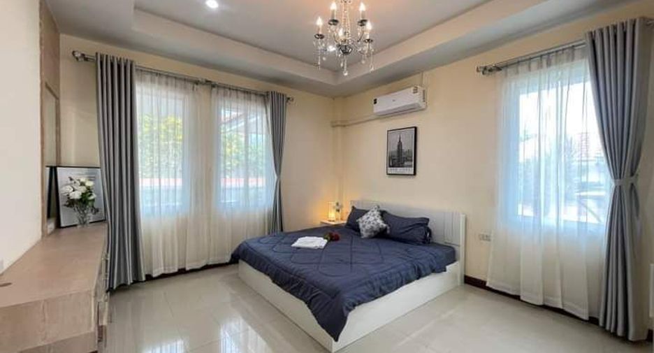 À louer 4 chambres maison à Bang Lamung, Chonburi
