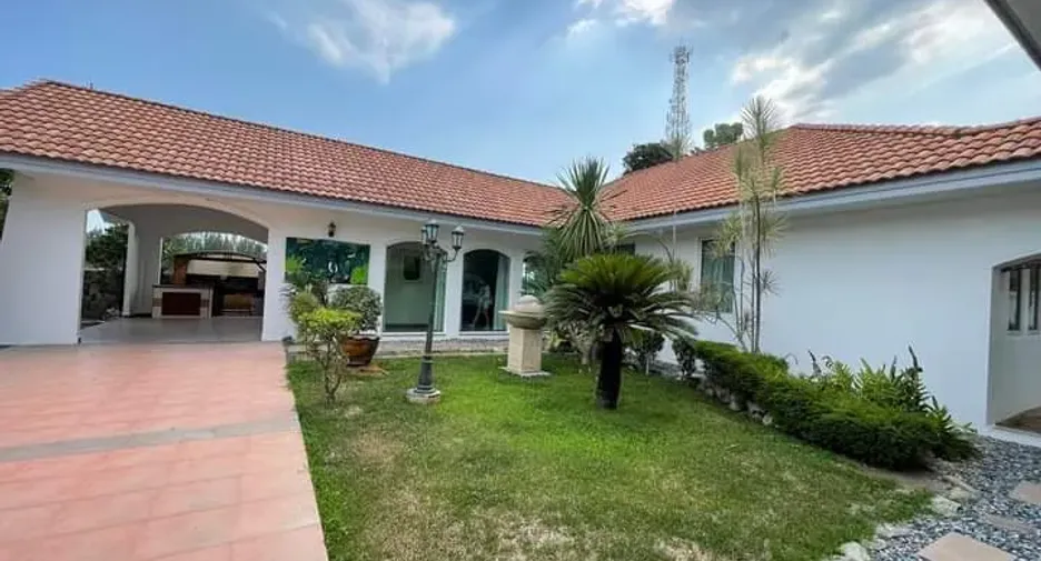 For rent 4 bedrooms house in Bang Lamung, Chonburi