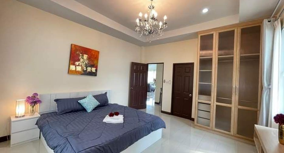 For rent 4 bedrooms house in Bang Lamung, Chonburi