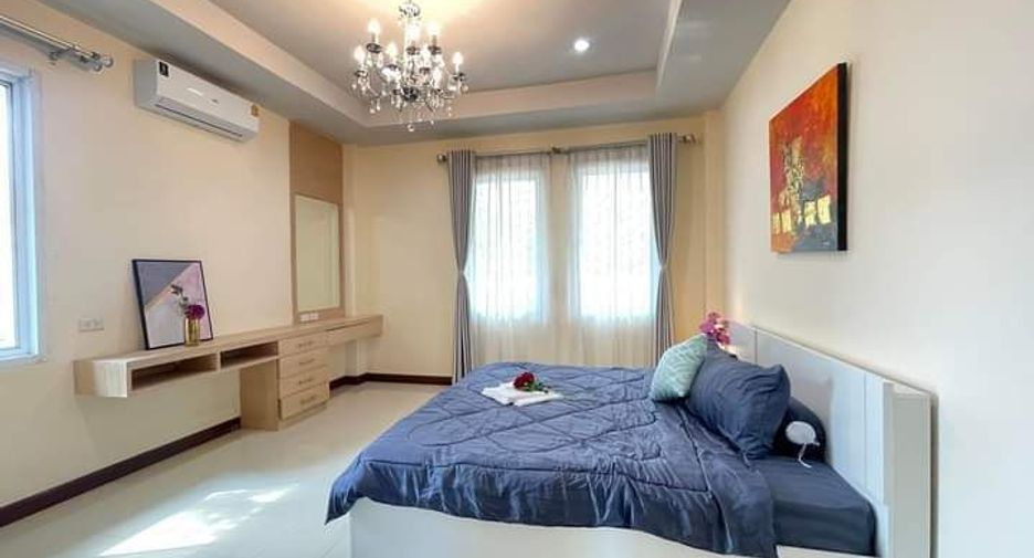 For rent 4 bedrooms house in Bang Lamung, Chonburi